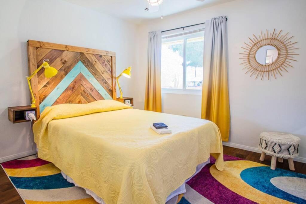 Вилла New! Jt Sunshine House Cozy, Artsy & Comfy, Dog Friendly, 3Bd Джошуа-Три Экстерьер фото